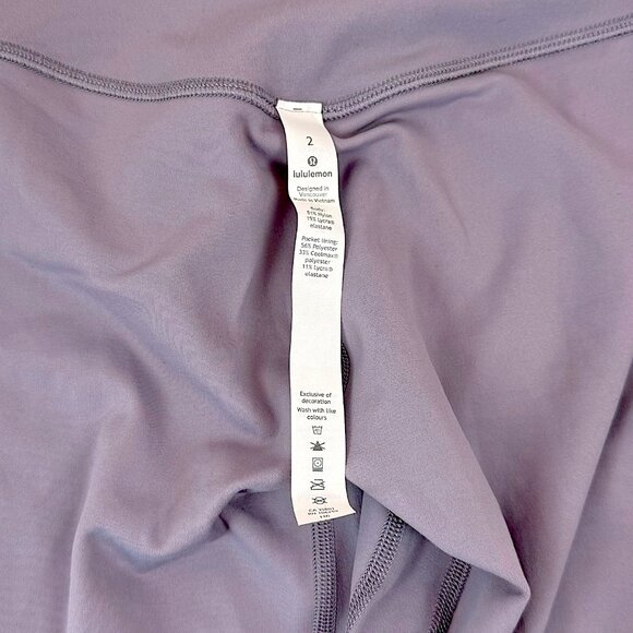 Lululemon | 2 | Align Super High Rise Short 10" | Activewear | Athleisure | Yoga - Picture 12 of 15